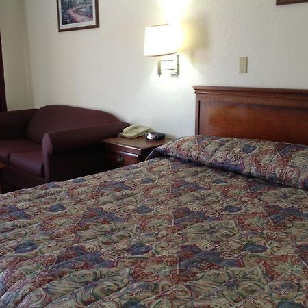 Budget Host Hempstead Inn Brookhollow/Energy Corridor Хюстън Екстериор снимка