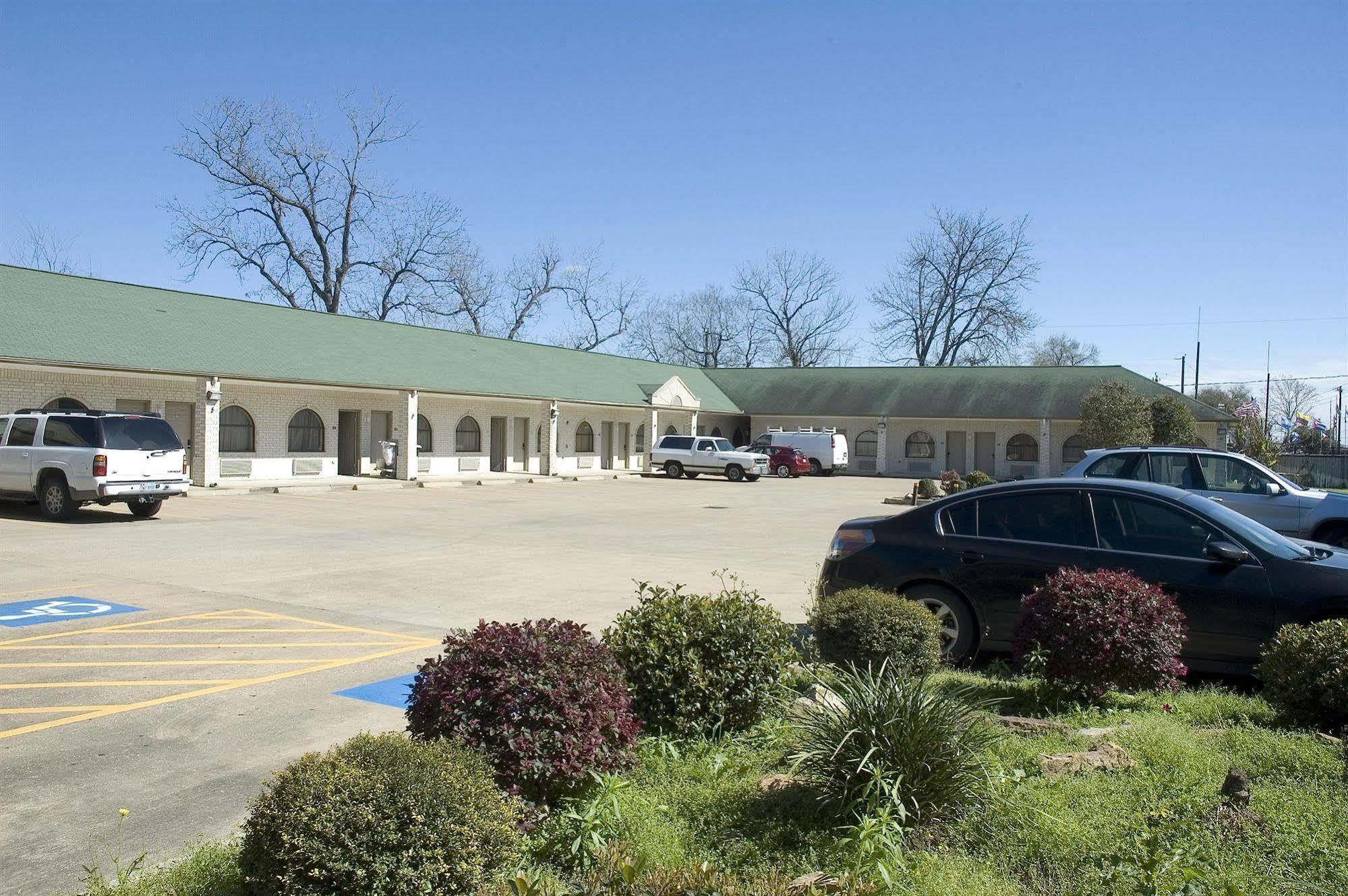 Budget Host Hempstead Inn Brookhollow/Energy Corridor Хюстън Екстериор снимка
