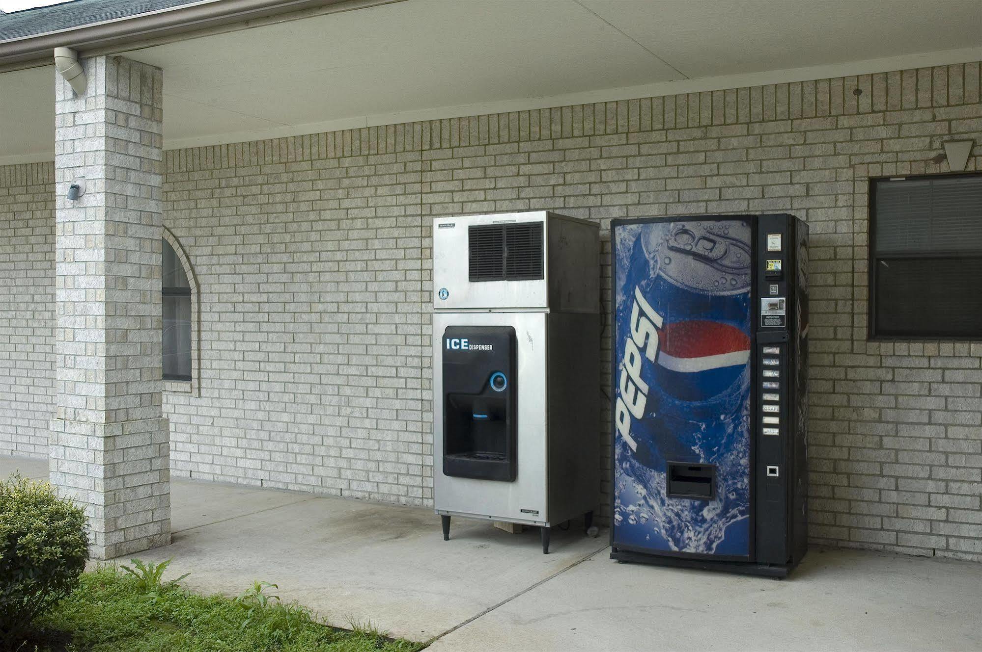Budget Host Hempstead Inn Brookhollow/Energy Corridor Хюстън Екстериор снимка